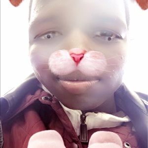 Meet your Posher, Yiul