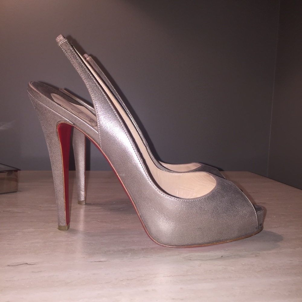 Christian Louboutin No Prive - Champagne