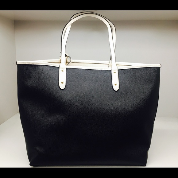 Coach Purse - Picture 2 of 6