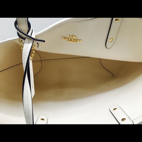 Coach Purse - Picture 5 of 6