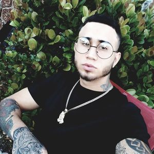 Meet your Posher, Juan