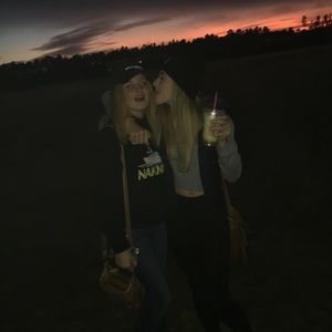 Meet your Posher, Delaney