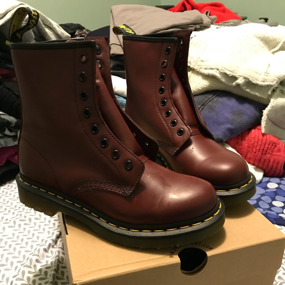 Great docs, worn outside once!