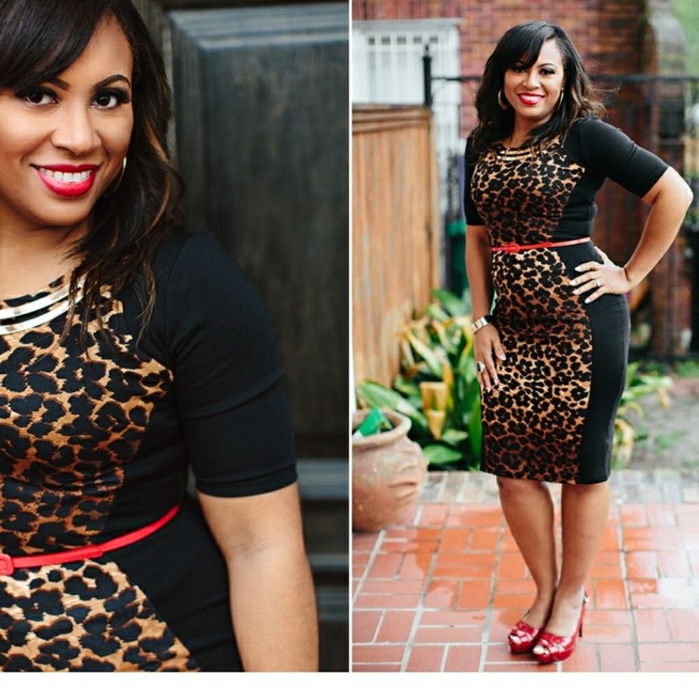 Women's panel  animal print dress - Picture 2 of 3