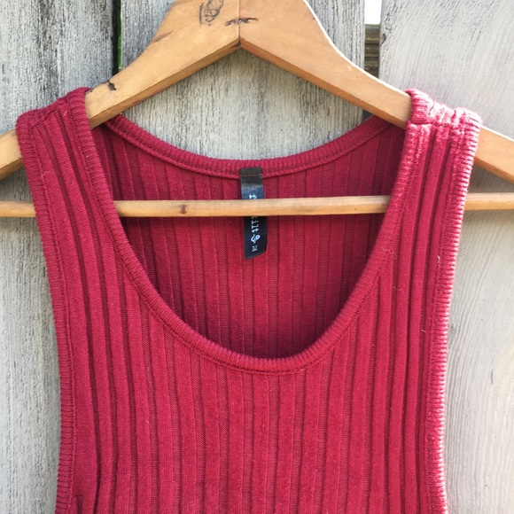 Red Ribbed Racerback Crop. - Picture 4 of 5