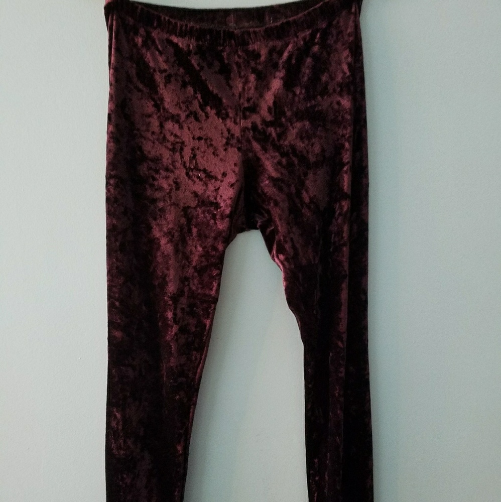 H&M Burgundy Velvet Leggings