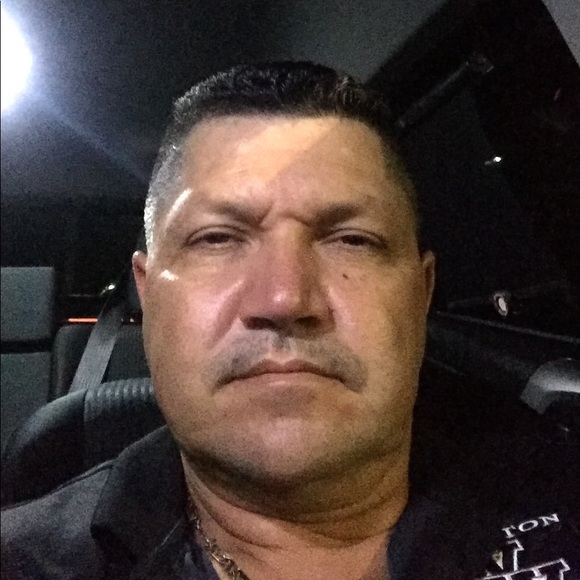 Meet your Posher, Fernando - Picture 1 of 1