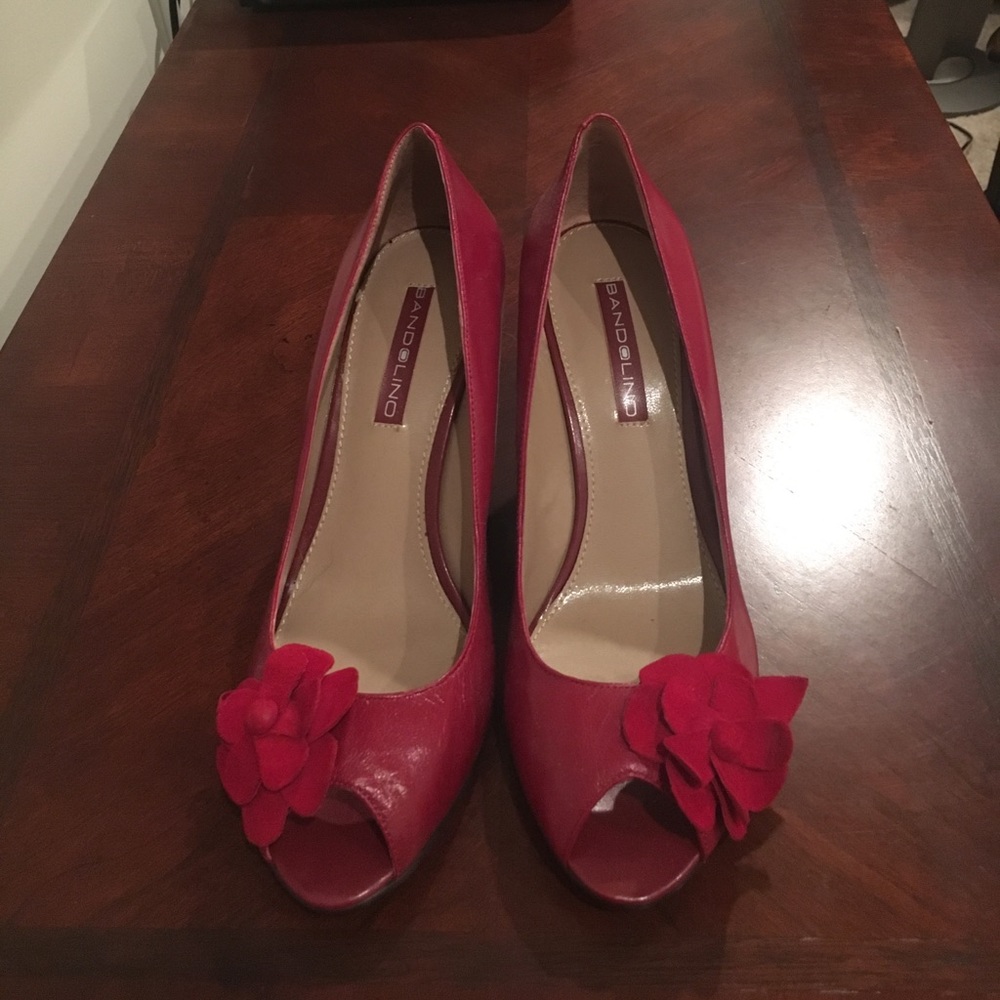 Open toe wedges