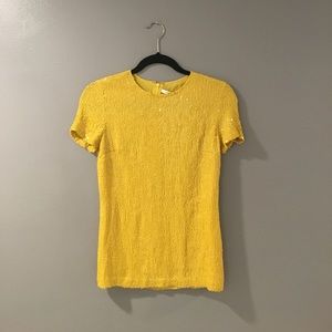 Yellow top Yellow top