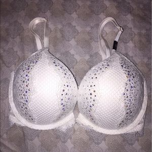 Brand new Victoria's Secret bombshell bra