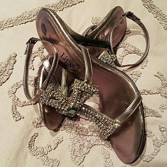 🎉HP🎉Open Toe Two Lips Shoes 🍬 - Picture 2 of 7