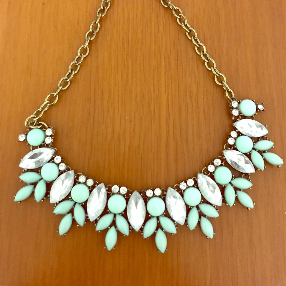 Mint statement necklace