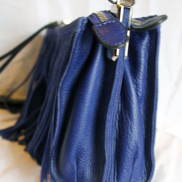 B. Makowsky Blue Suede Leather Fringe Crossbody - Picture 3 of 7