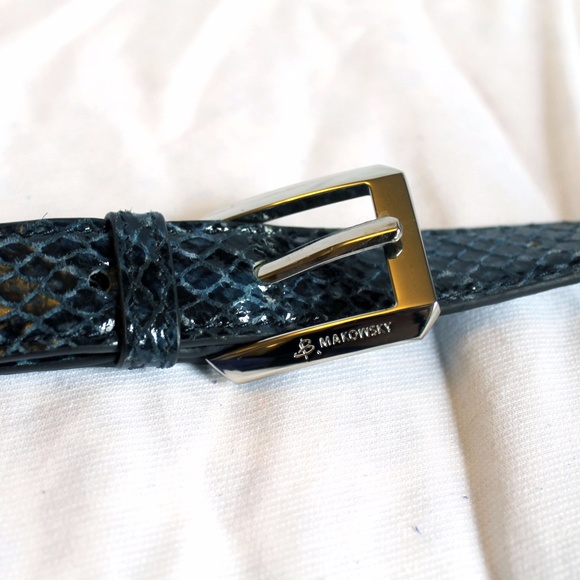 B. Makowsky Blue Suede Leather Fringe Crossbody - Picture 6 of 7