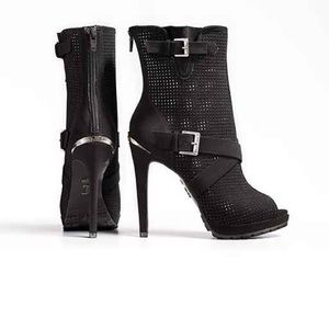 Brand new Juicy  Couture heels