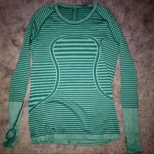 LULULEMON GREEN LONG SLEEVE