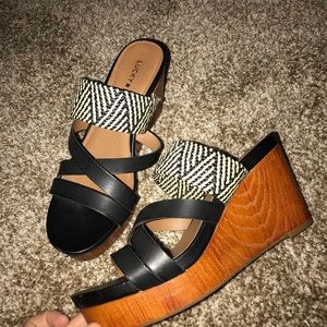 Lucky Brand women’s wedges