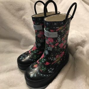 Winter rain boots / wellies - British! - toddler 5