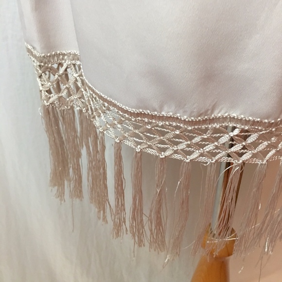 New BB Dakota MOIRA Dress Crochet Lace & Fringe - Picture 4 of 8