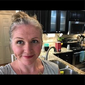 Meet your Posher, Melanie