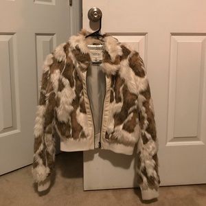 Faux fur half jacket Faux fur half jacket