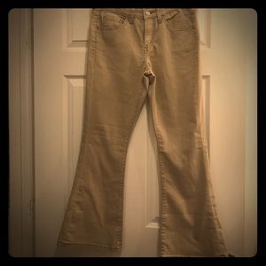 LEVIS 519 LOW STRECH JEANS 👖