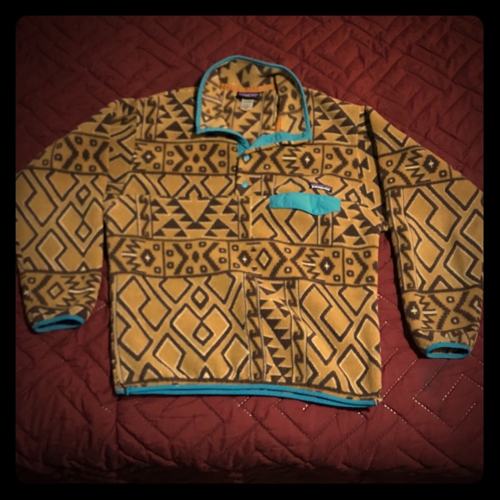 RARE AZTEC PRINT PATAGONIA SNAP-T!!!