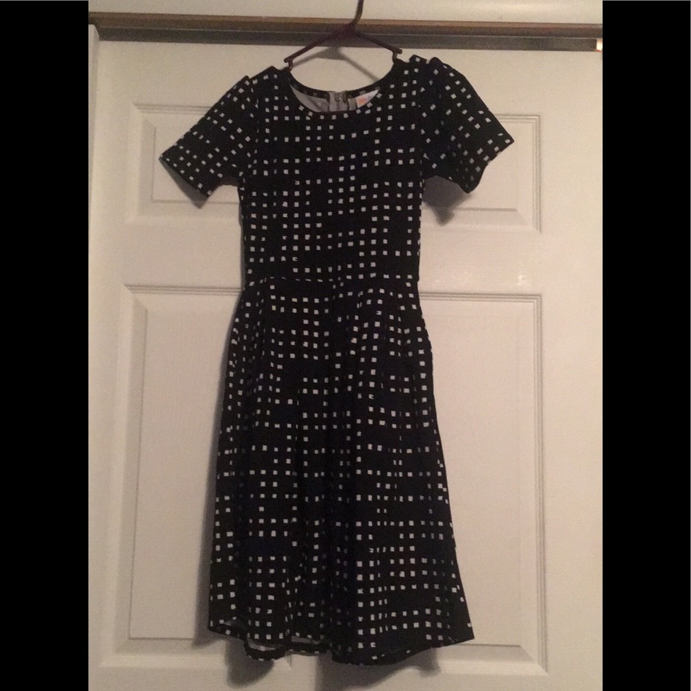 LLR XXS Black and White Ameila