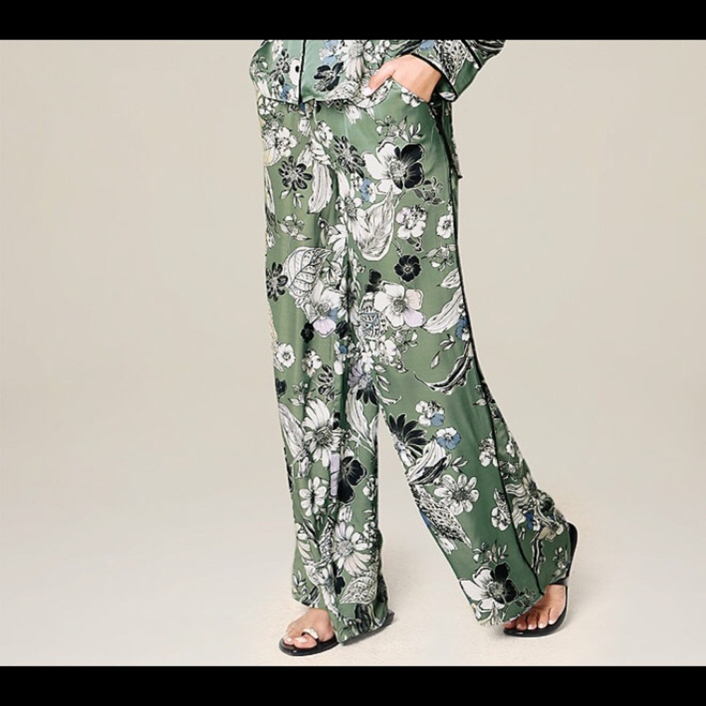Bebe print pants/pajama