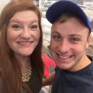 Meet your Posher, Olivia