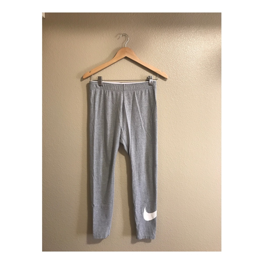 Nike Grey Legging Capris