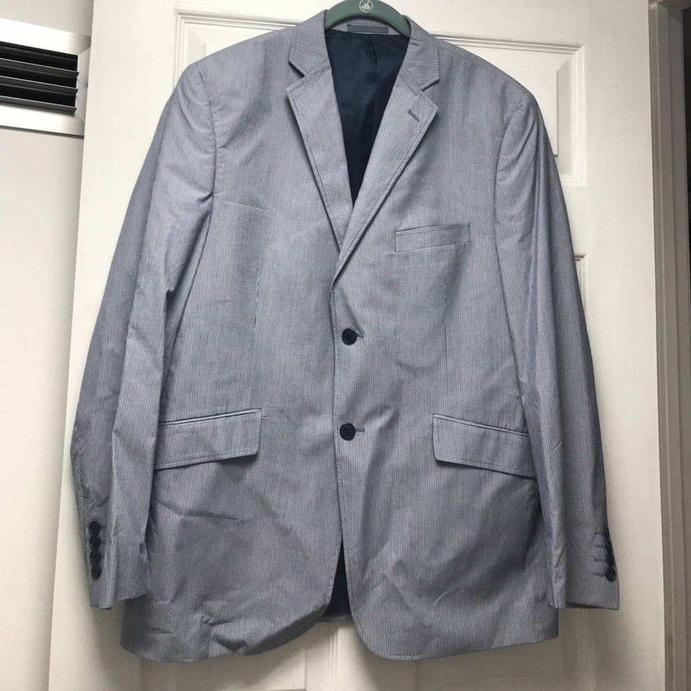Madison • Navy stripped sport coat • 42 Reg
