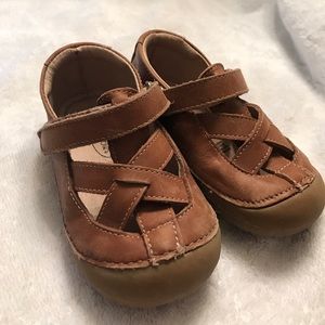 Leather Old Soles toddler 7 “Criss Cross”