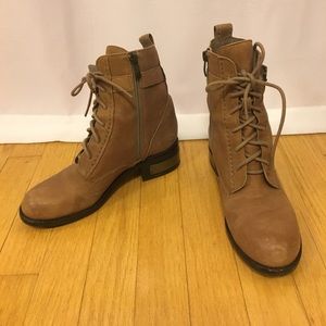 Vince Camuto Military Lace Up Boots 6.5