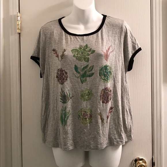 (1X) Plus Size Floral Cacti Cactus T-Shirt - Picture 3 of 5