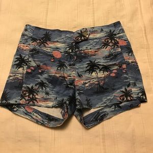 Island 🌴 Print Shorts