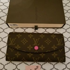 Emilie wallet fuschia