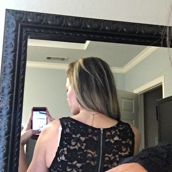 Black lace peplum top - Picture 4 of 7