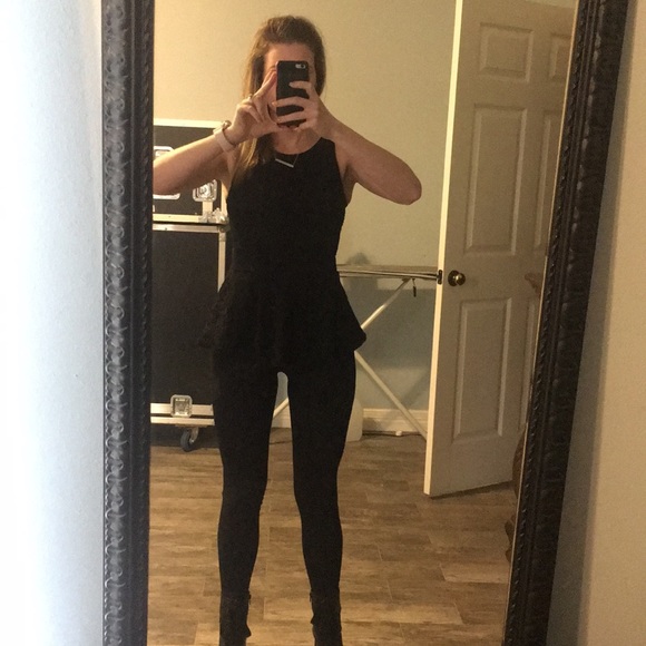 Black lace peplum top - Picture 2 of 7