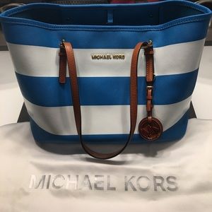 Michael Kors Saffiano Jet Set Tote