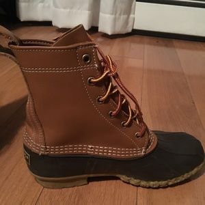 Size 7 8" LL bean duck boots