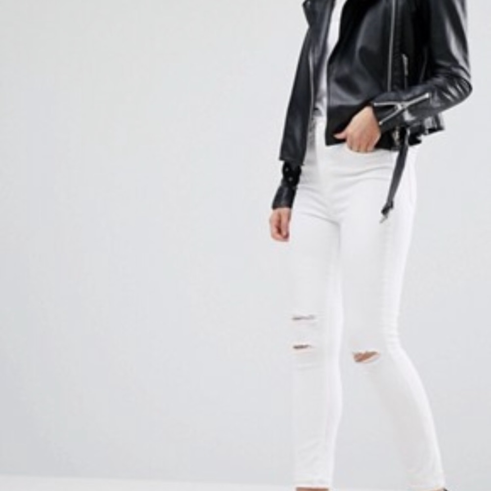 JBRAND “Maria” destroyed cut offs - Picture 2 of 4