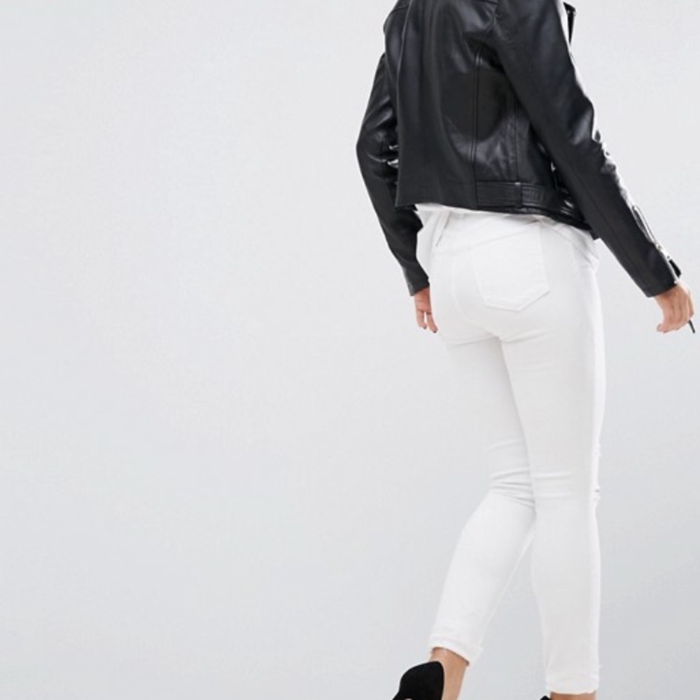 JBRAND “Maria” destroyed cut offs - Picture 3 of 4
