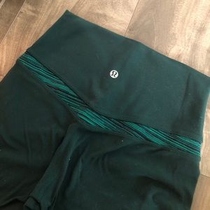 Limited edition deep green align size 4