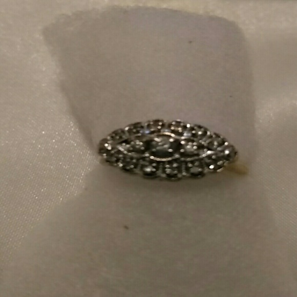 10k Antique wedding diamond ring - Picture 1 of 3