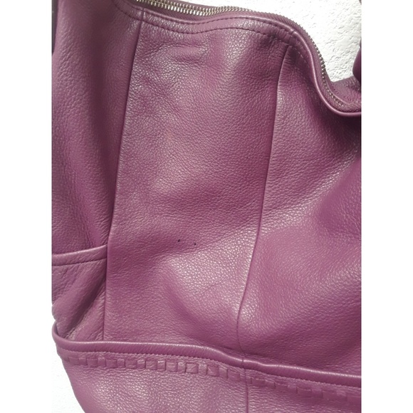 B. Makowsky Handbag - Picture 3 of 8