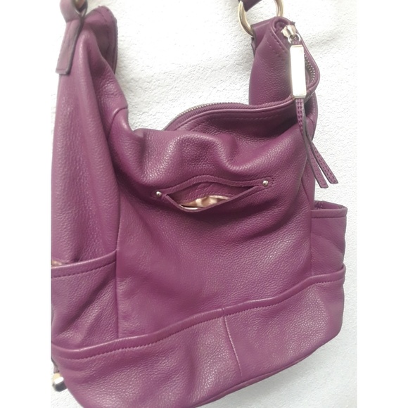 B. Makowsky Handbag - Picture 6 of 8