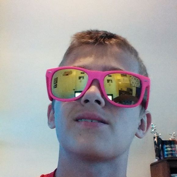 Meet your Posher, Daniel - Picture 1 of 1