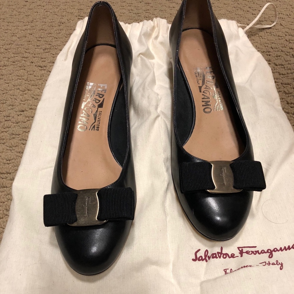 Salvatore Ferragamo Vara Flats