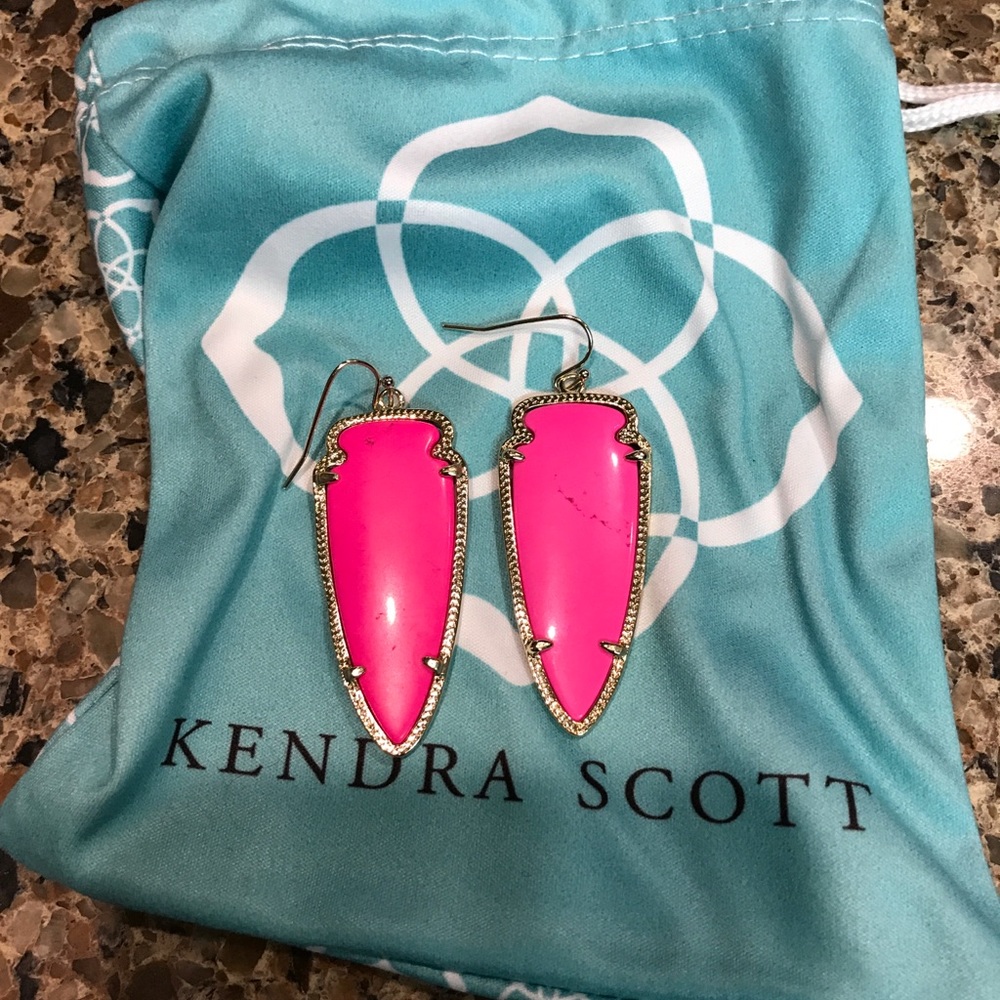Kendra Scott Skylar neon pink